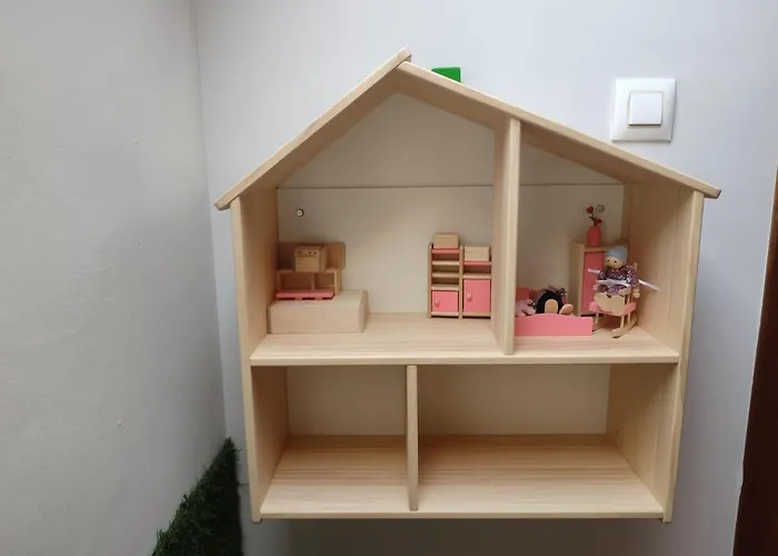 Encanto. Céntrico Tríplex Cerca De La Corredera Y Casco Antiguo. *