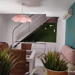 Encanto. Céntrico Tríplex Cerca De La Corredera Y Casco Antiguo. Apartamento