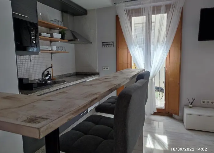 شقة Encanto. Centrico Triplex Cerca De La Corredera Y Casco Antiguo. *