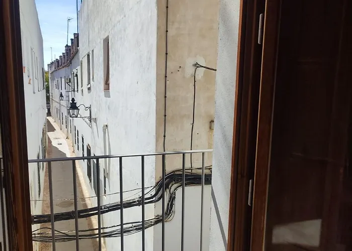 Encanto. Centrico Triplex Cerca De La Corredera Y Casco Antiguo. *